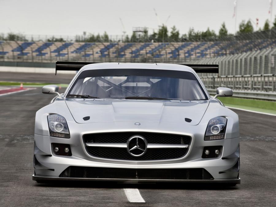  Mercedes-Benz SLS AMG GT3 2010 года  (фото 30 из 47)